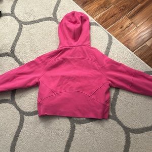 Selling lululemon scuba,pink, in size m/l